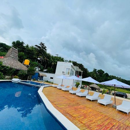 Three Queen Villa And Homestay Waikabubak Εξωτερικό φωτογραφία