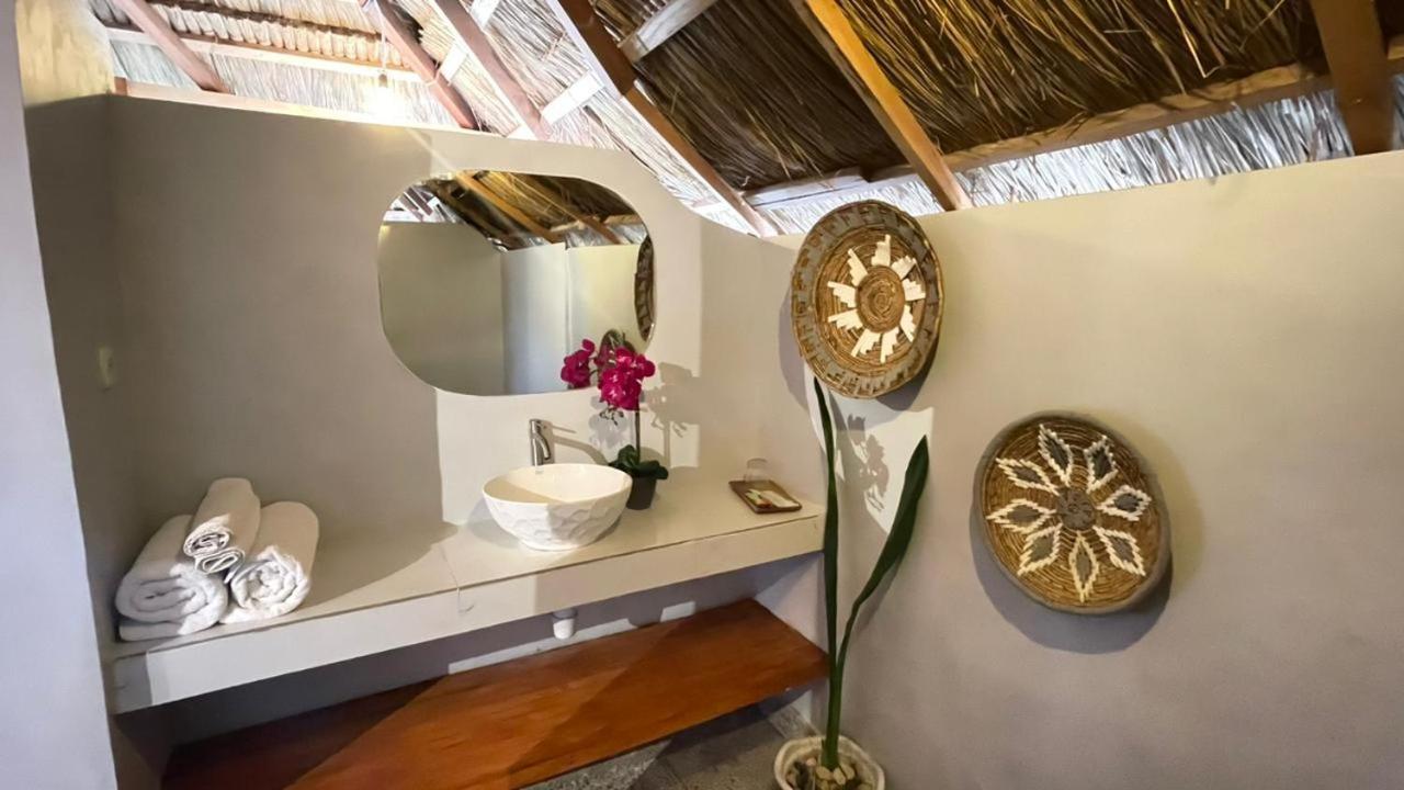 Three Queen Villa And Homestay Waikabubak Εξωτερικό φωτογραφία